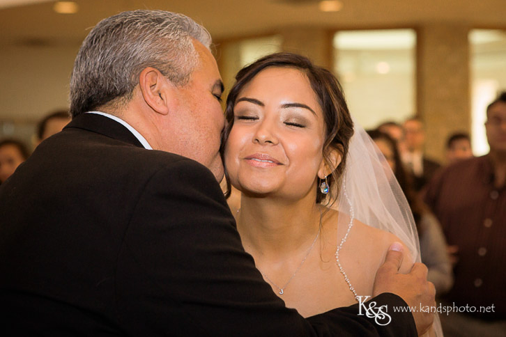 Hidden Springs Wedding by Dallas Wedding Photographers - K & S P